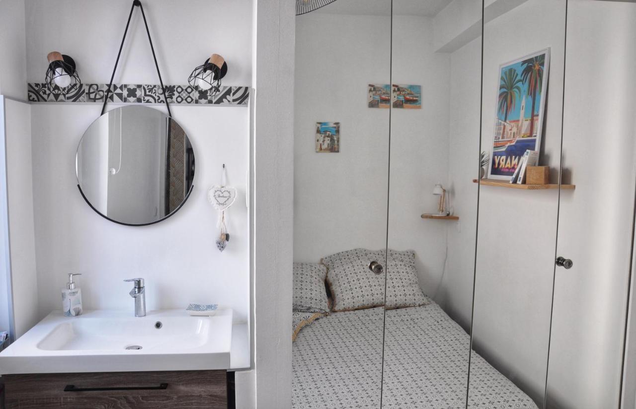 Escapade A Sanary, Au Coeur Du Village, 200M Du Port,Clim,Wifi,Parking 외부 사진