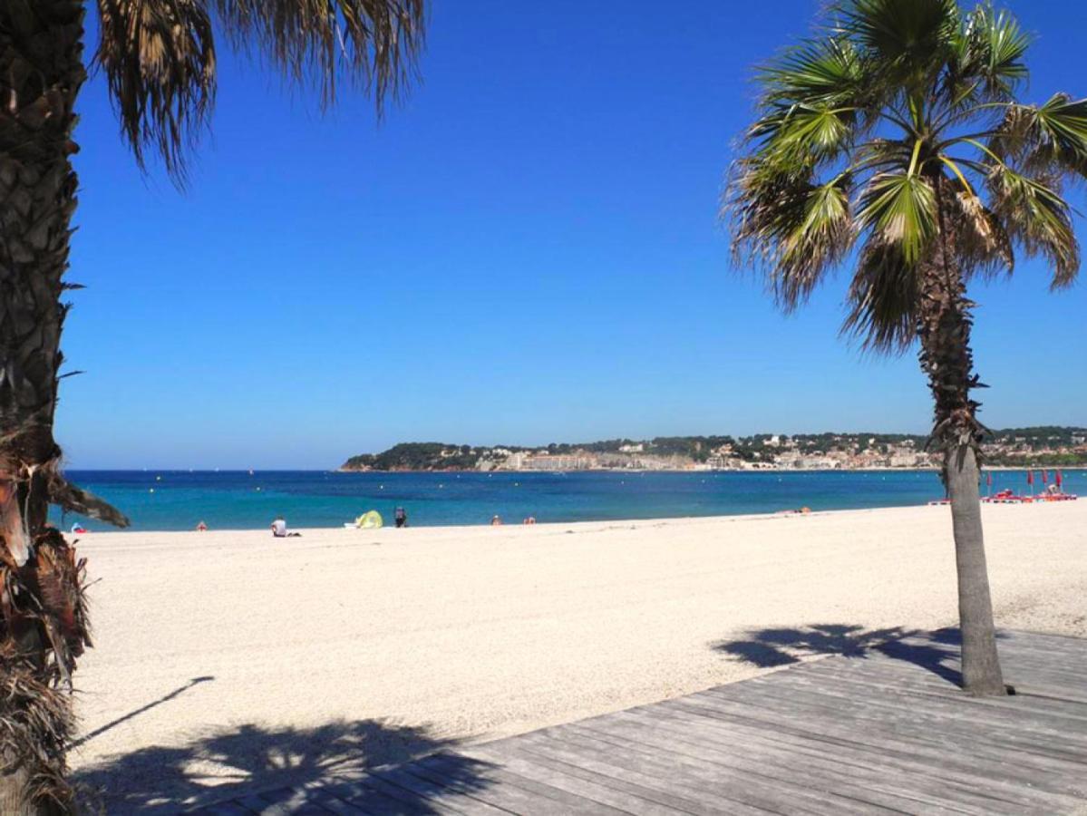 Escapade A Sanary, Au Coeur Du Village, 200M Du Port,Clim,Wifi,Parking 외부 사진
